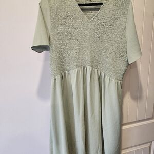 Tea n Rose 3xl Sage Green Knee Length Smocked Top Dress